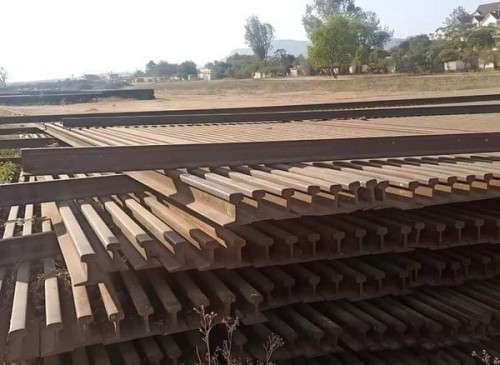 HMS 1 & 2/Iron Scraps/used rail scrap r50/r65 Heavy Metal Scrap at best price