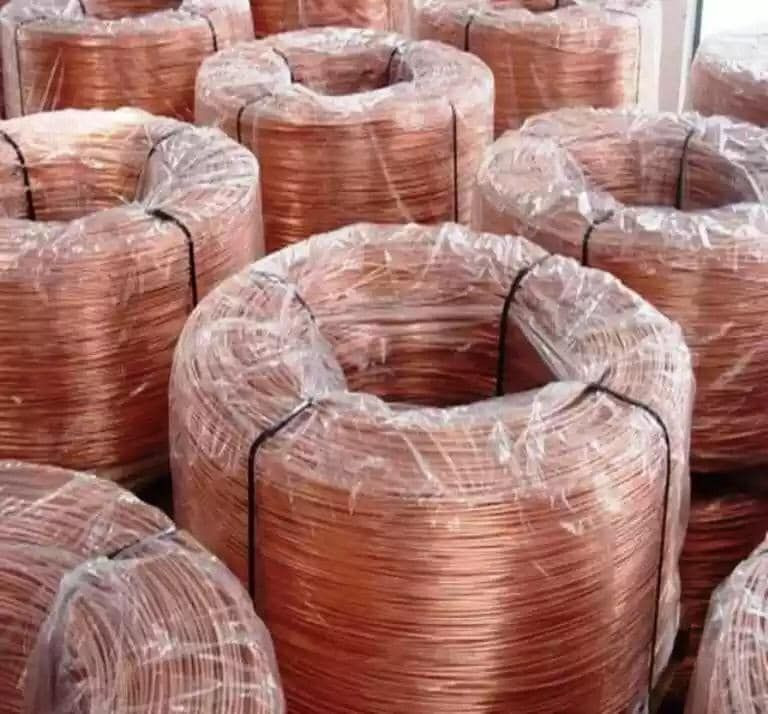 Factory Sale Copper Wire Scrap 99.9% High Purity mill berry Copper Scrap 99.99% free sample