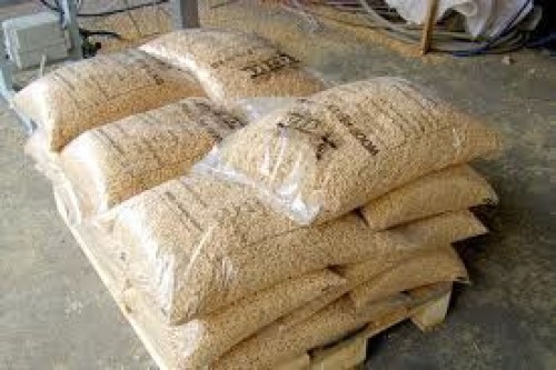 Premium quality 100% wood pellet/Pine EN-Plus A1 Wood Pellet