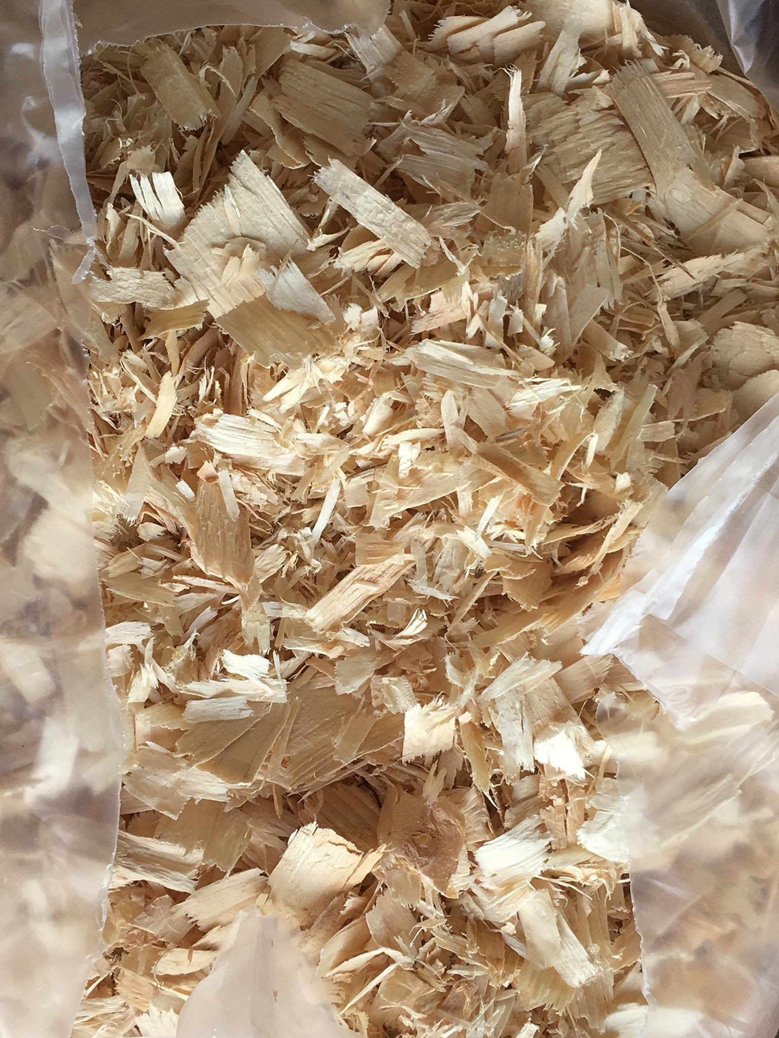 PINE WOOD SHAVINGS FOR CHICKENS AND HORSES LIVESTOCK